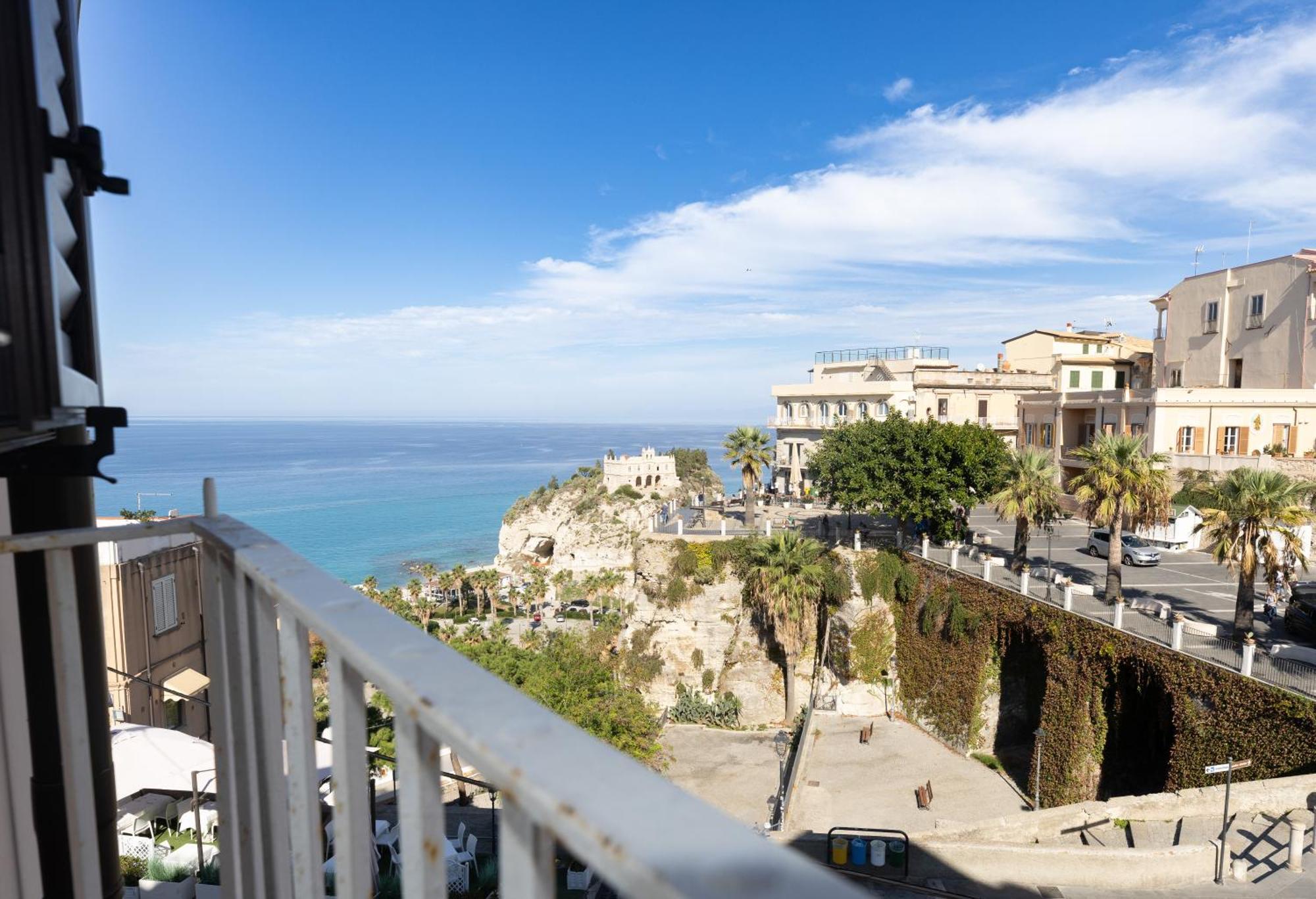 B&B Island Vista Mare Tropea Exterior photo
