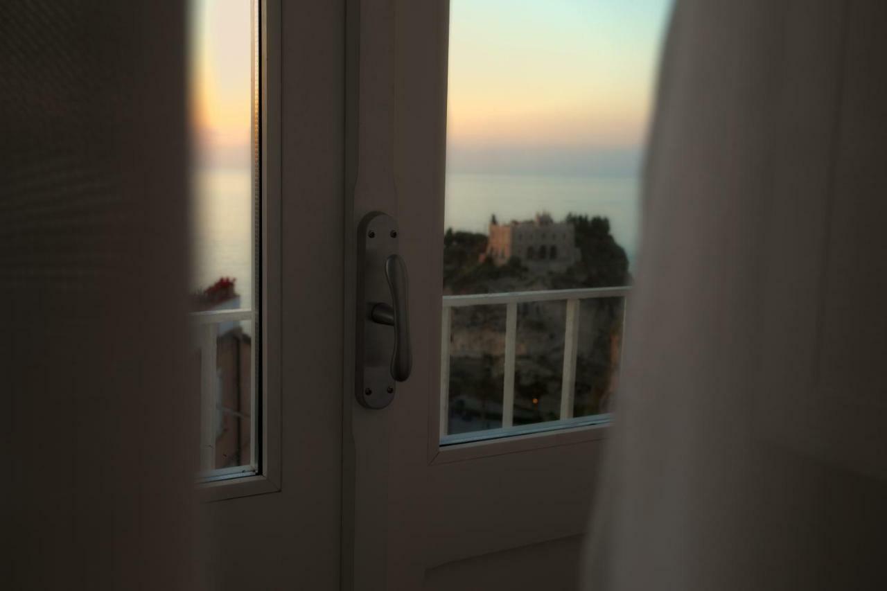 B&B Island Vista Mare Tropea Exterior photo